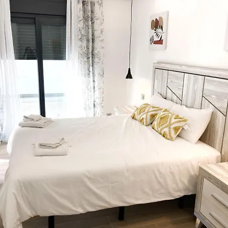 La Naval Flat W Garage